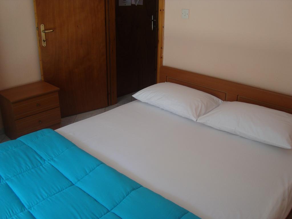 Zavrakli Apartment Агия Параскеви Стая снимка