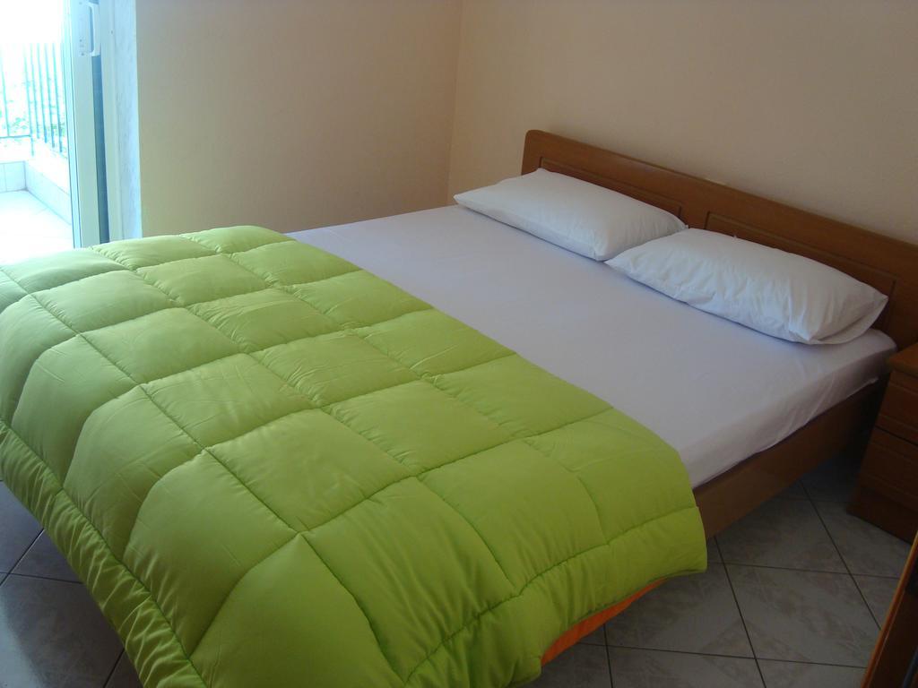 Zavrakli Apartment Агия Параскеви Стая снимка