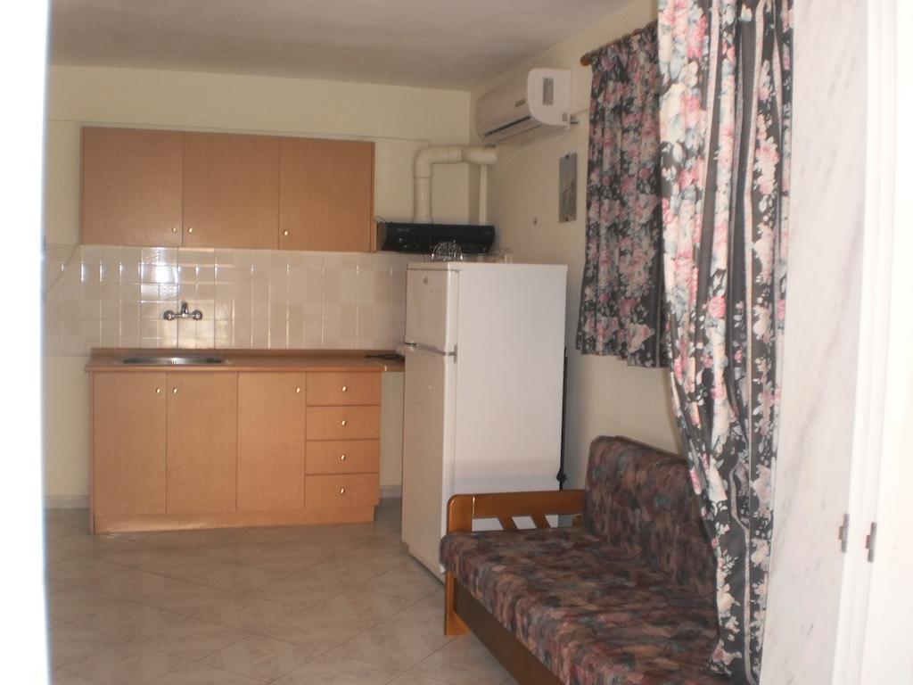 Zavrakli Apartment Агия Параскеви Стая снимка